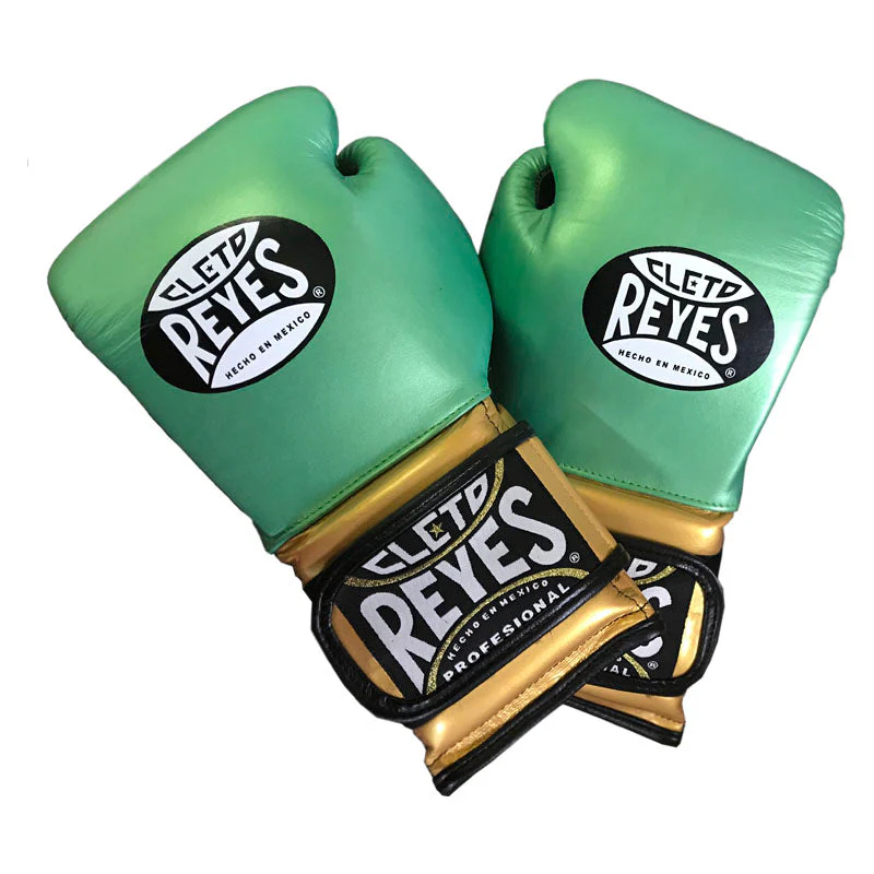 Guantes Cleto Reyes WBC para entrenamiento con cierre de contacto en piel - Image 5