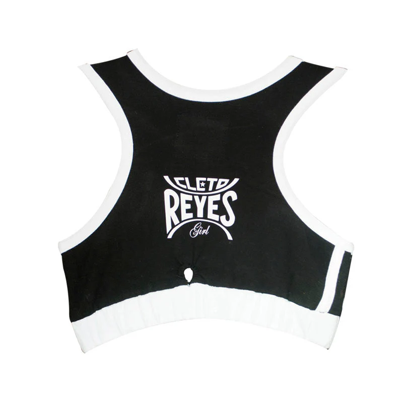 Top protector Cleto Reyes - Image 9